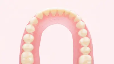 Advantages of Choosing Clear Acrylic Dentures for Your Dental Solutions